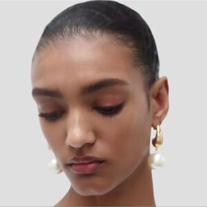 ZARA Open hoop earrings with pearl appliqué. | NWOT